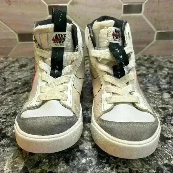 Nike Kids Blazer Mid 77, White And Red , Size 11C - Picture 11 of 14